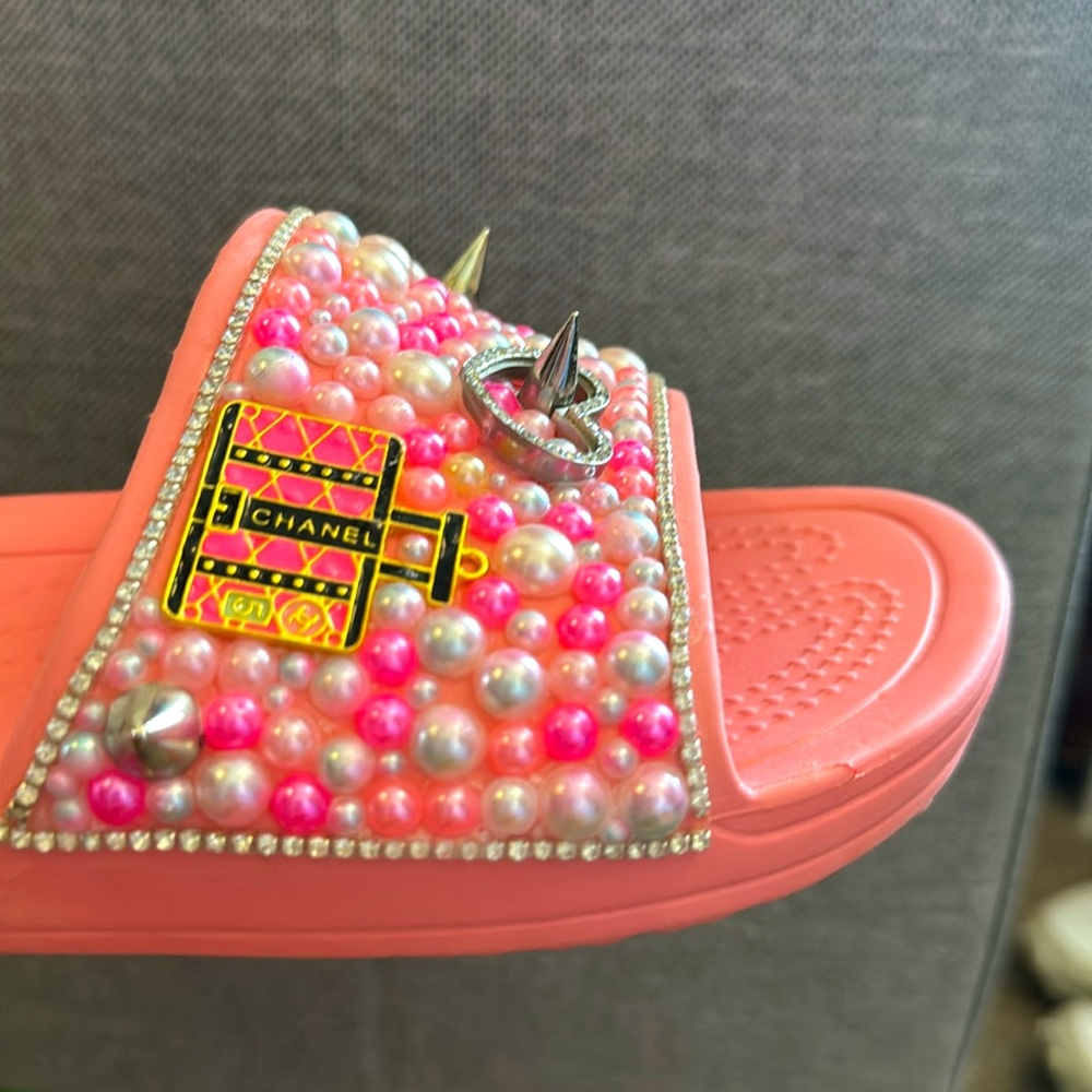 Eeuc Custom Crocs Slides, Size 8 - image 3